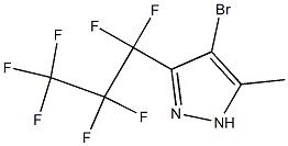 4-Bromo-3-(heptafluoropropyl)-5-methyl-1H-pyrazole CAS#: 82633-48-5